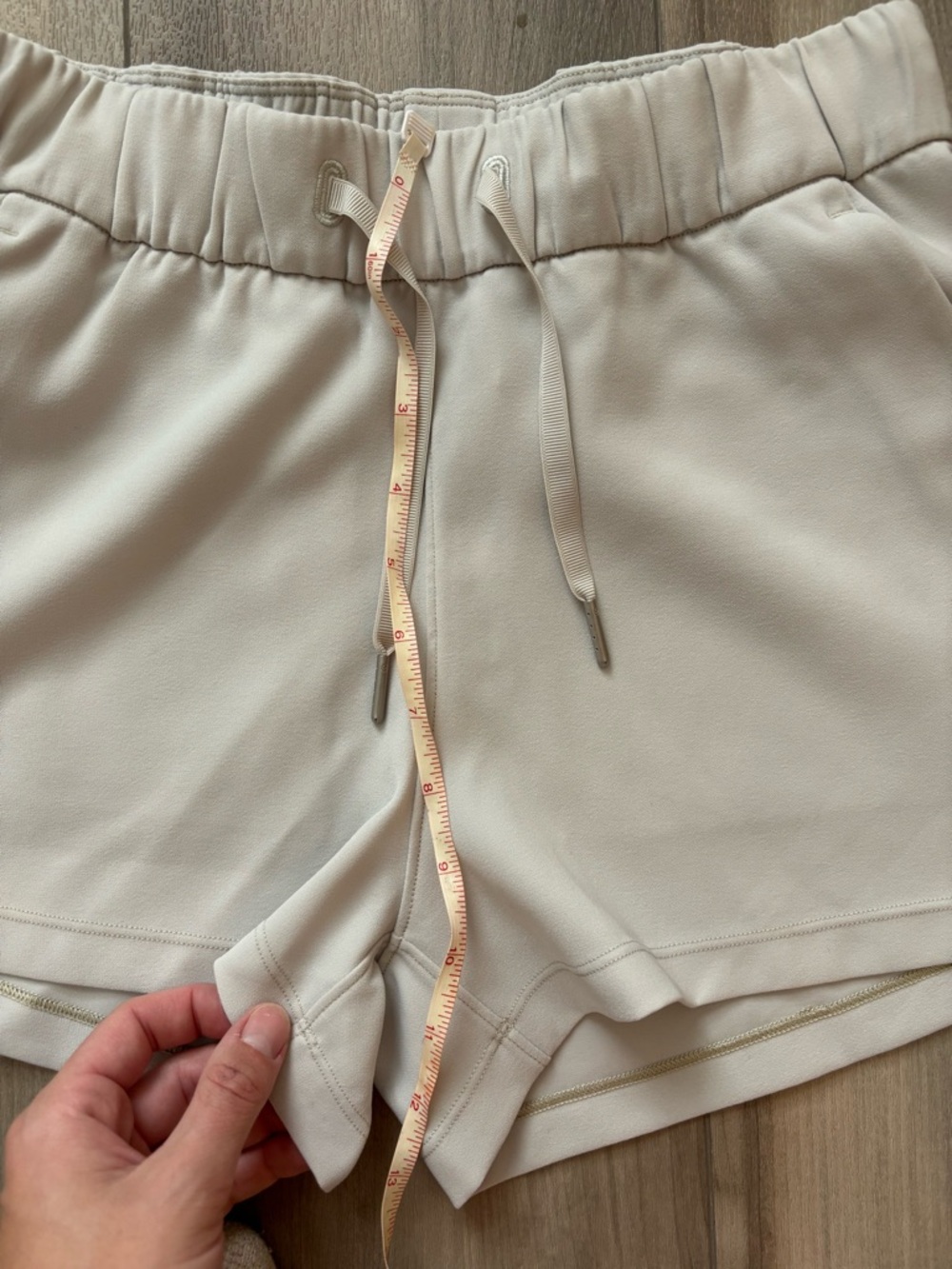 Lululemon shorts - Picture 6 of 7